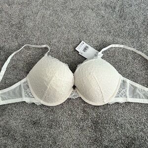 H&M Lace Underwire Bra - White